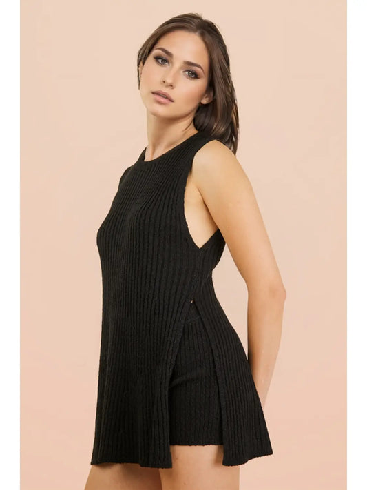 BLACK SLEEVELESS TUNIC KNIT SWEATER WITH SHORTS SET