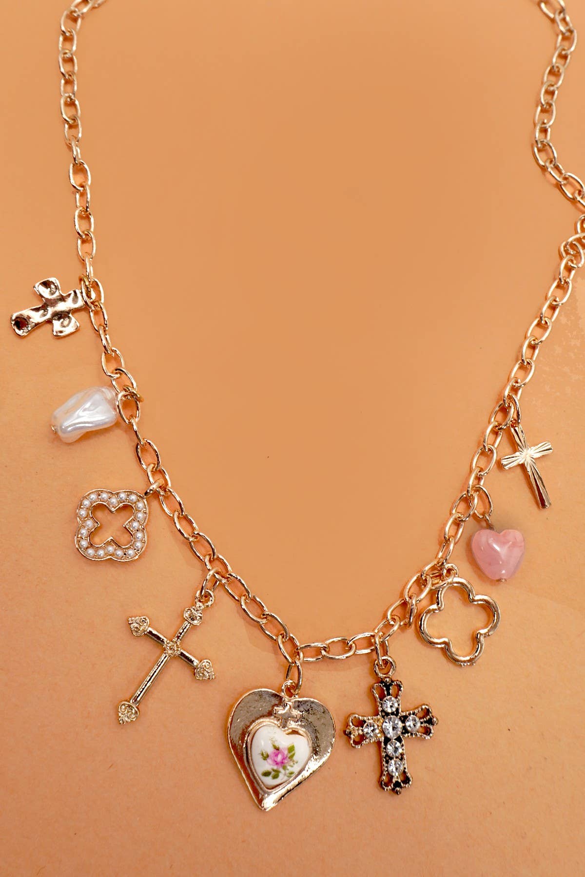 CHARM NECKLACE-CLOVER CROSS PORCELAIN FLOWER | 80N92003