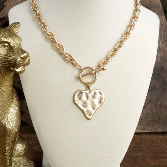 Boho Hammered Heart Front Toggle Necklace – Rustic Gold